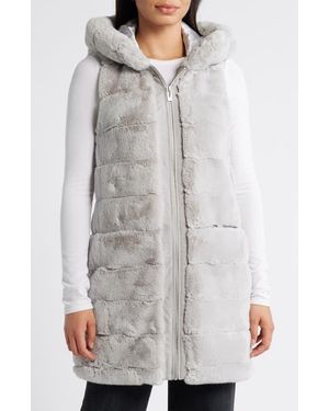 Via Spiga Quilted Faux Fur Hooded Vest - Gray