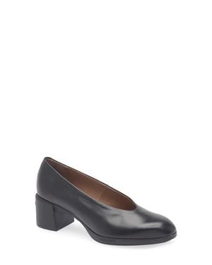 Wonders Almond Toe Pump - Gray