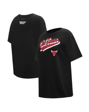 Pro Standard Chicago Bulls Script Boyfriend T-Shirt - Black