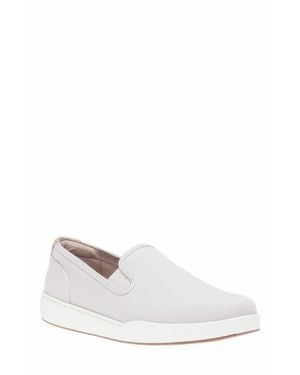 ABEO Encore Slip On Sneaker - White