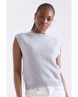 1982 Zarah Crew Neck 100% Cashmere Vest - Purple