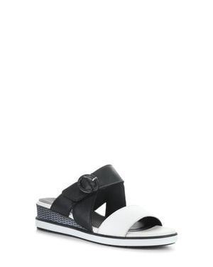 Bos. & Co. Asha Wedge Sandal - White