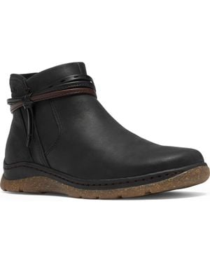 Clarks Orlene Roam Leather Bootie - Black