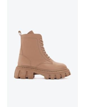 Prologue Shoes Zarela Chunky Boot - Brown
