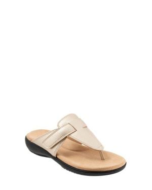 Trotters Robin Flip Flop - White