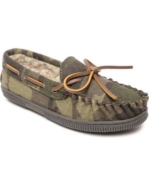 Minnetonka Kids' Fleece Lined Slip-On Shoe - Metallic