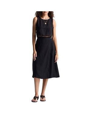 REISTOR Boxy Crop Top - Black