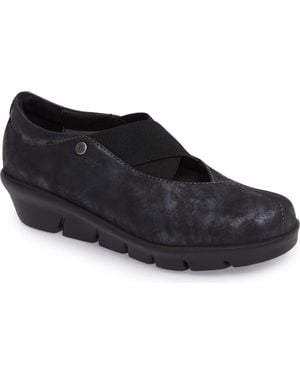 Wolky Cursa Slip-On Sneaker - Black