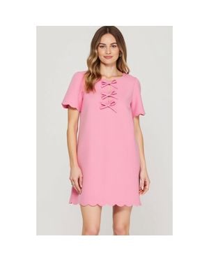 Modenaire Scallop Hem Shift Dress With Front Bow Tie Detail And Keyhole Neckline - Pink