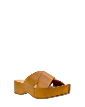 Volatile Edith Platform Sandal - Brown