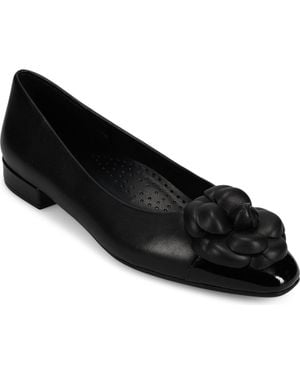 Vaneli Tasina Cap Toe Flat - Black