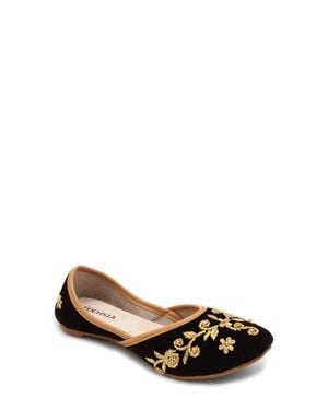 Fuchsia Marina Embroidered Jutti Flat - White