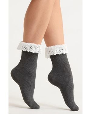 Casa Clara Tabitha Ruffle Ankle Socks - Black
