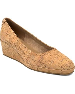 Aerosoles Roma Wedge Pump - Natural