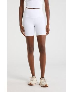 Mpg Ribbed Shorts - White