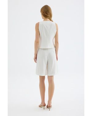 Monlicia Vera Tencel Bermuda Shorts - White