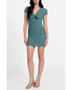 slim fit dress slacks Shop Guess Clothing and Dresses at SilkRoll. Trade with us!