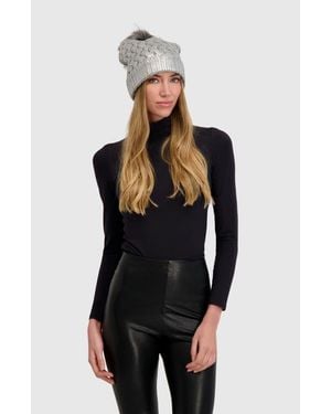 Lyla Grant Beanie With Fur-Free Fox (Faux Fur) Pompom - Black