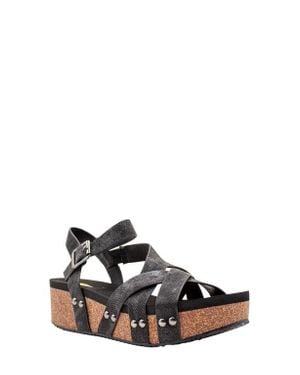 Volatile Sand Castle Water Resistant Sandal - White