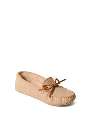 Minnetonka Faux Fur Lined Soft Sole Slipper - Natural