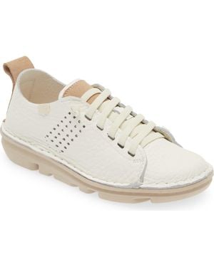 On Foot 30250 Silken Low Top Sneaker - White