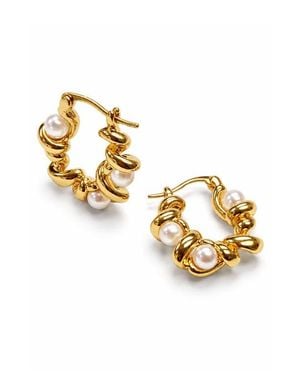 LA MENO Sculpted Wave Hoop Earrings - Metallic