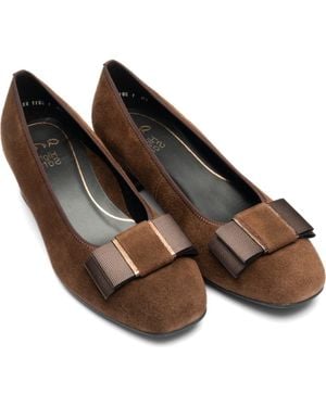 Ara Garnet Suede Pump - Brown
