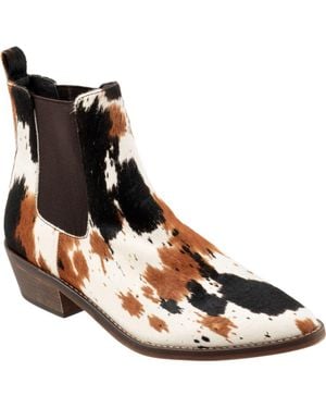 EOS FOOTWEAR Zenar Chelsea Boot - Black