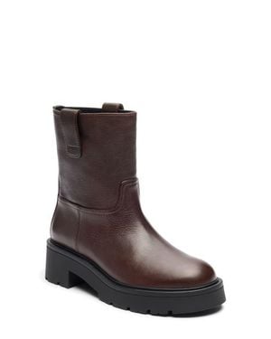 Stuart Weitzman Ren Leather Bootie - Brown