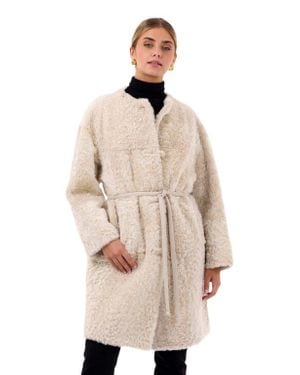 Gorski Reversible Collarless Shearling Short Coat - Natural