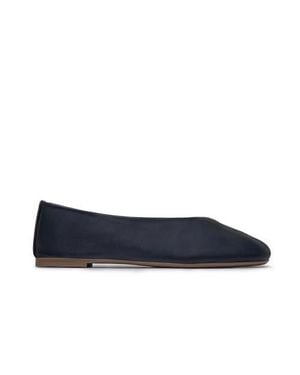 Bernardo Meredith Ballet Flat - Blue