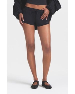 NikeSKIMS Stretch Nylon Runner Shorts - Black