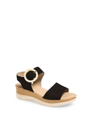 On Foot Boticelli Platform Sandal - Multicolor