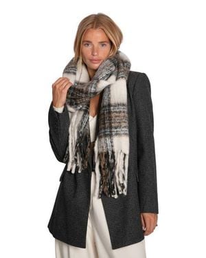 Belle & Bloom Still Into You Scarf - Black