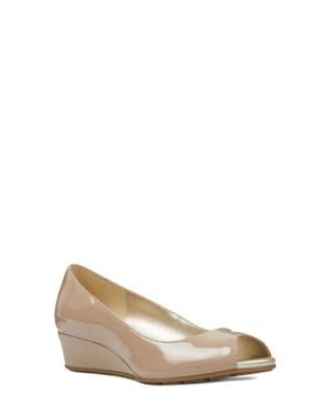 Bandolino Peep Toe Wedge Pump - Natural