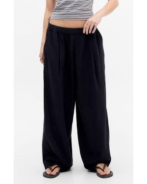 BDG Bobbi Pleated Linen Cocoon Pants - Blue