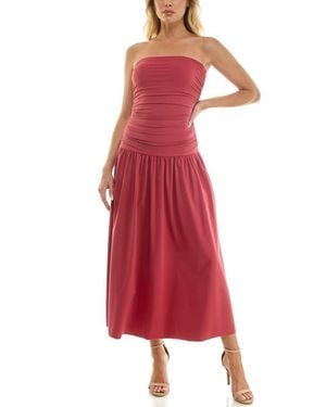 Socialite Ruched Bodice Strapless Dress - Red
