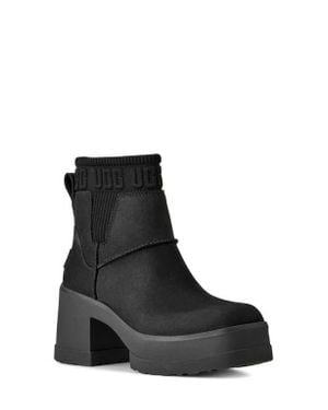 UGG Moxy Water Resistant Chelsea Boot - Black
