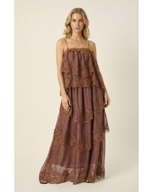 Modenaire Sleeveless Lace Tiered Leaf Edge Hem Maxi Dress - Brown