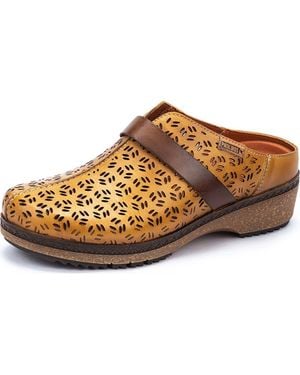 Pikolinos Granada Wow Perforated Clog - Brown