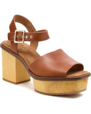 Kelsi Dagger Brooklyn Groove Platform Sandal - Brown