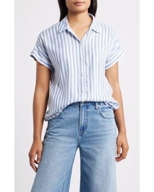 Beach Lunch Lounge Kenzie Stripe Short Sleeve Button-Up Shirt - Blue