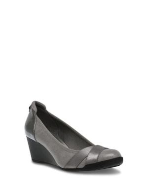 Anne Klein Timeout Wedge Pump - Gray