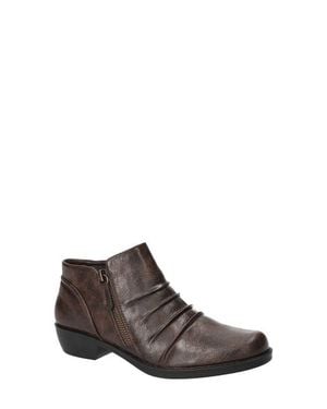 Easy Street Jacoba Bootie - Brown