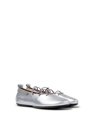 Camper Right Nina Flat - White