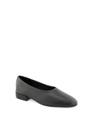 Kenneth Cole Garland Flat - Black