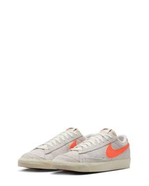 Nike Blazer Low '77 Premium Sneaker - Pink