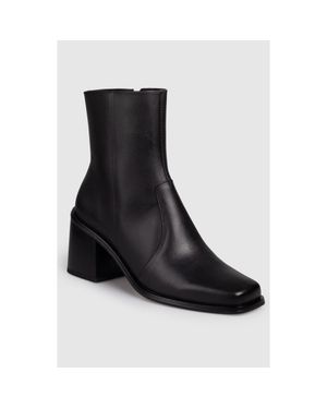 Manuela Libia Block Heel Side Up Bootie - Black