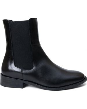 Menina Step Balmoral Leather Chelsea Boot - Black
