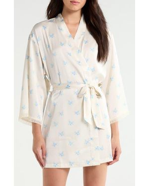 Etam Noreen Floral Satin Wrap - White